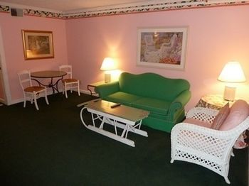 Lilac Tree Suites 麦基诺岛 外观 照片